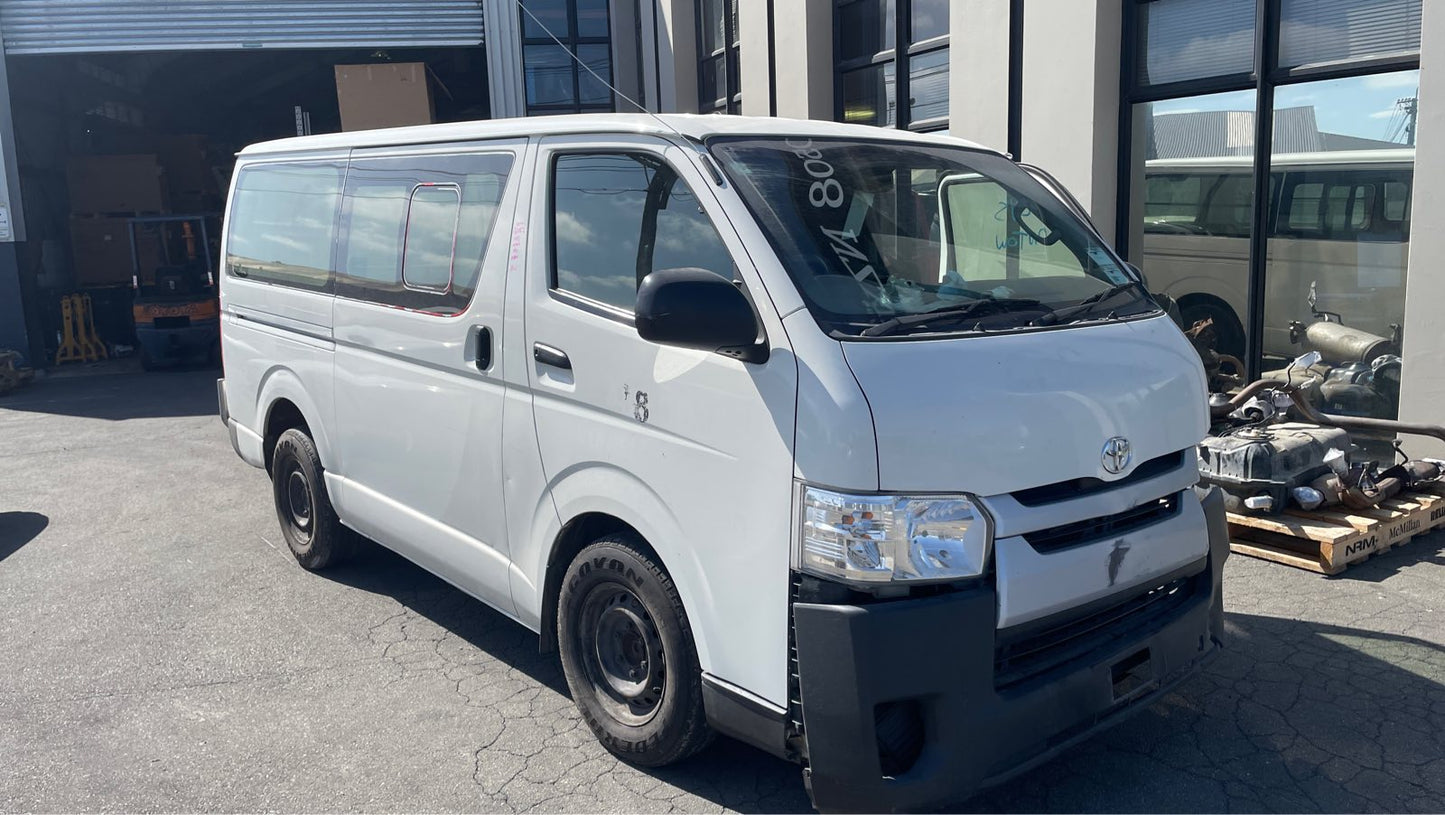 TOYOTA HIACE (KDH201) 2016