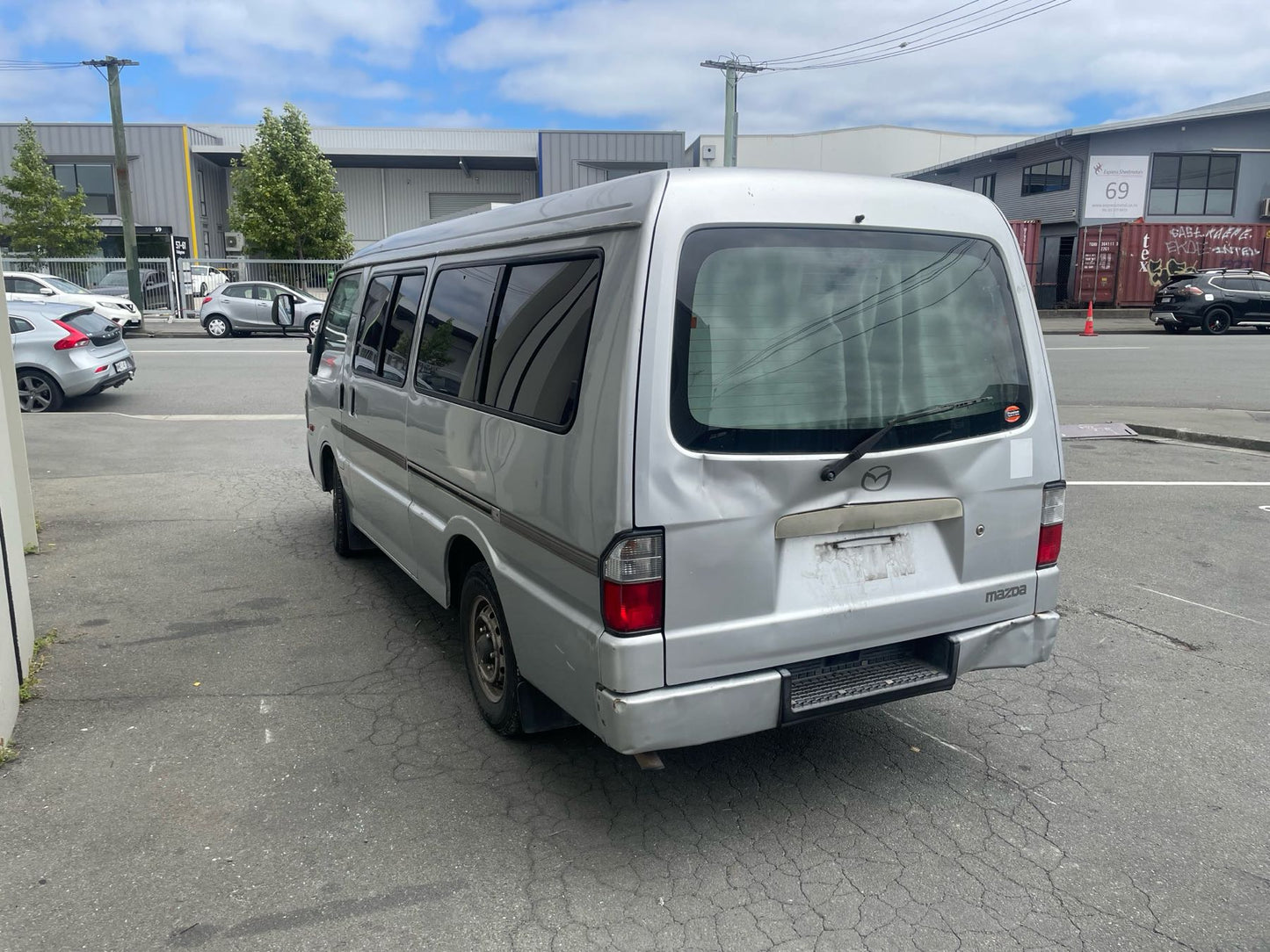 MAZDA BONGO (SK LWB) 2010