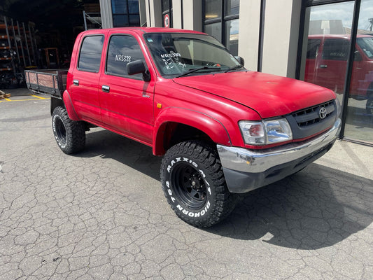 TOYOTA HILUX (KZN165) 2005