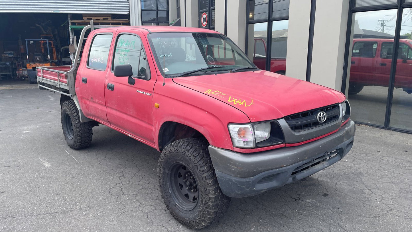 TOYOTA HILUX (LN167) 2002