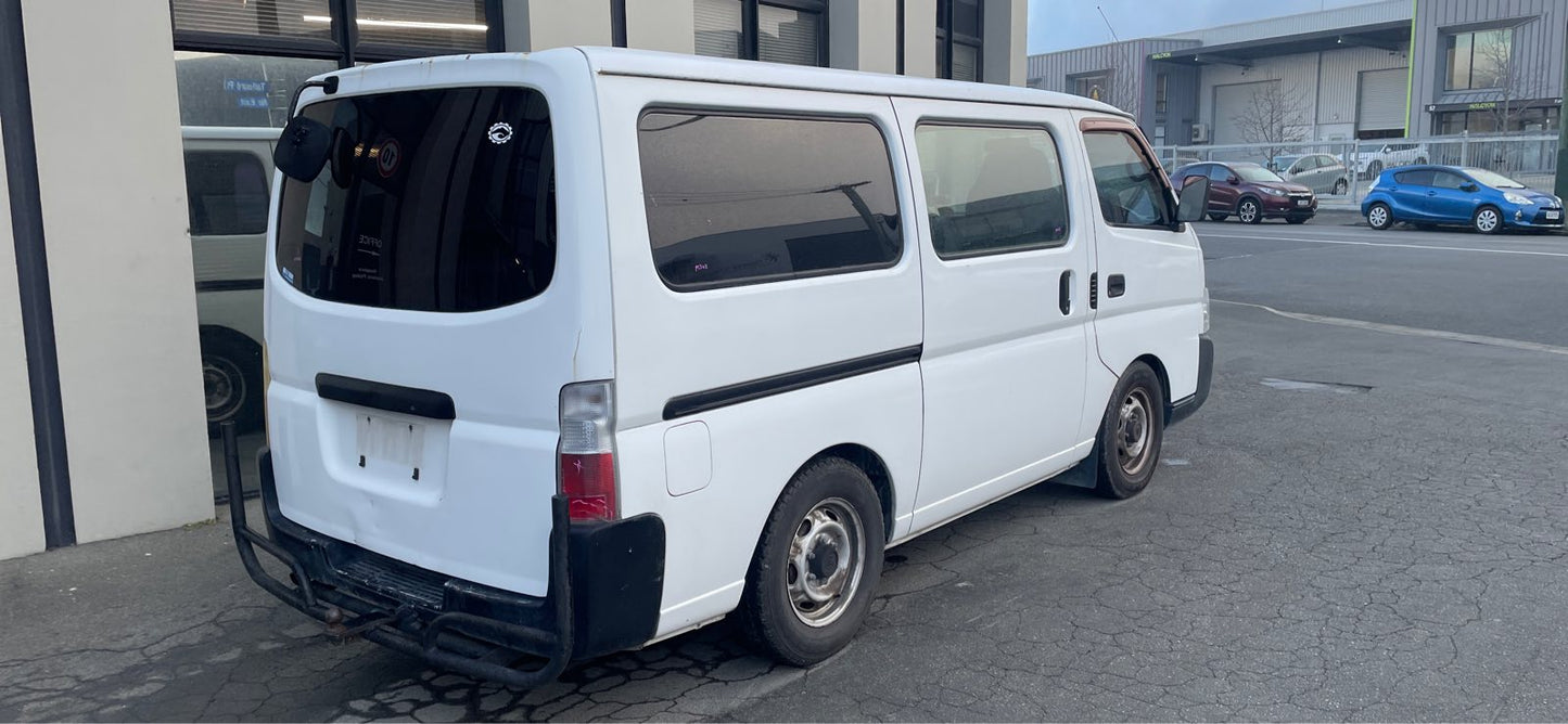 NISSAN CARAVAN(E25) 2001