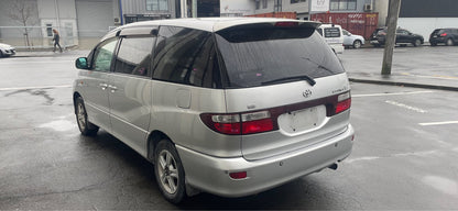 TOYOTA ESTIMA (ACR30) 2001