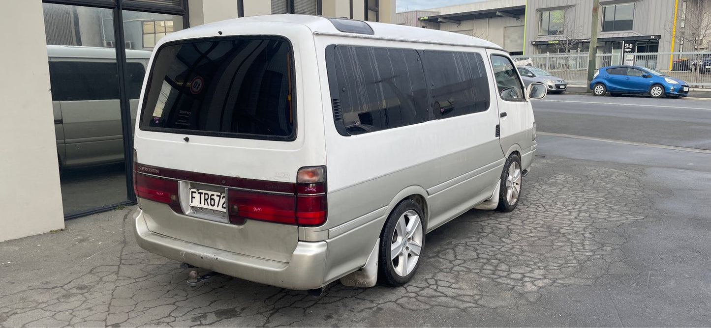 TOYOTA HIACE SUPER CUSTOM  (KZH100) 1997