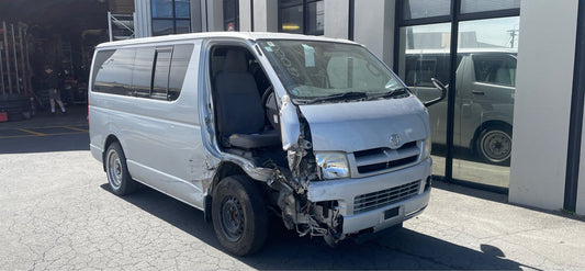 TOYOTA HIACE (TRH200) 2006