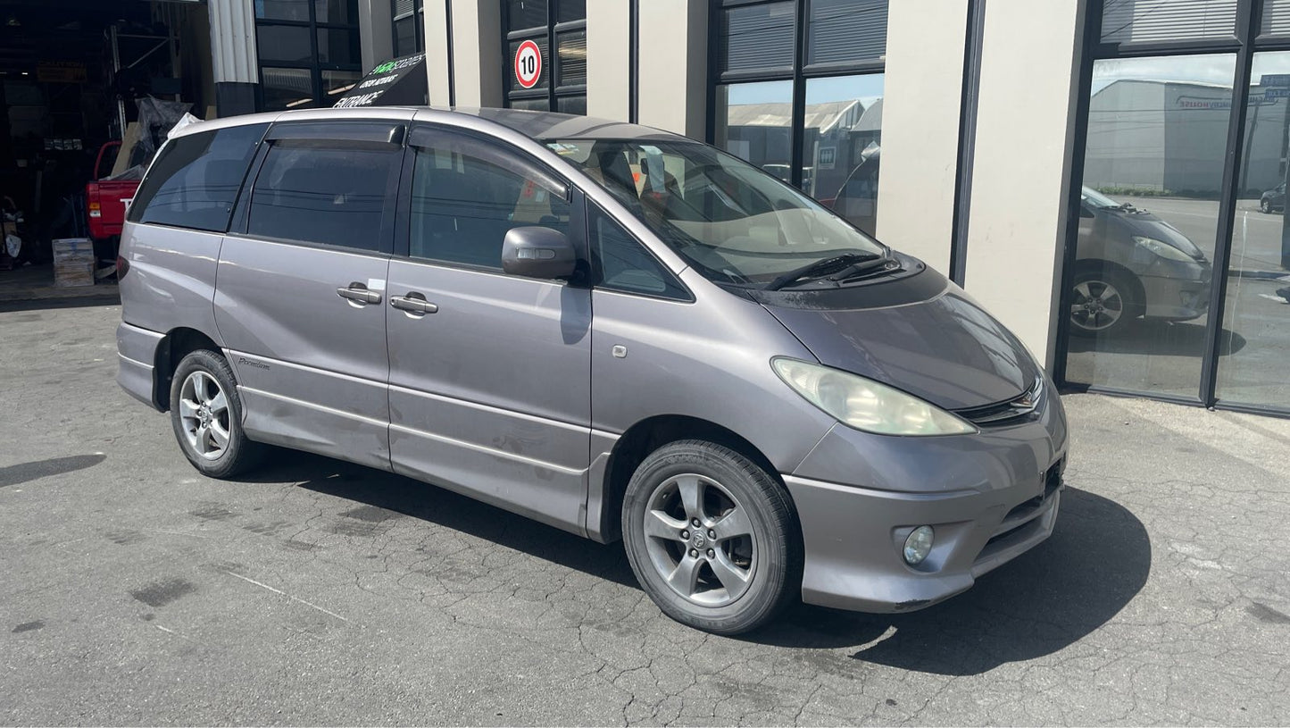 TOYOTA ESTIMA (ACR40) 2005