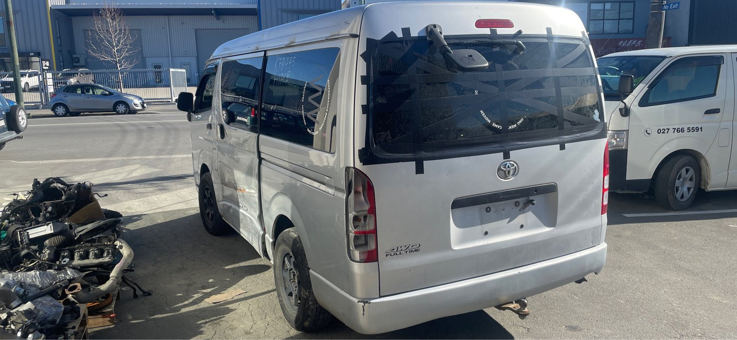 TOYOTA HIACE (TRH219) 2014