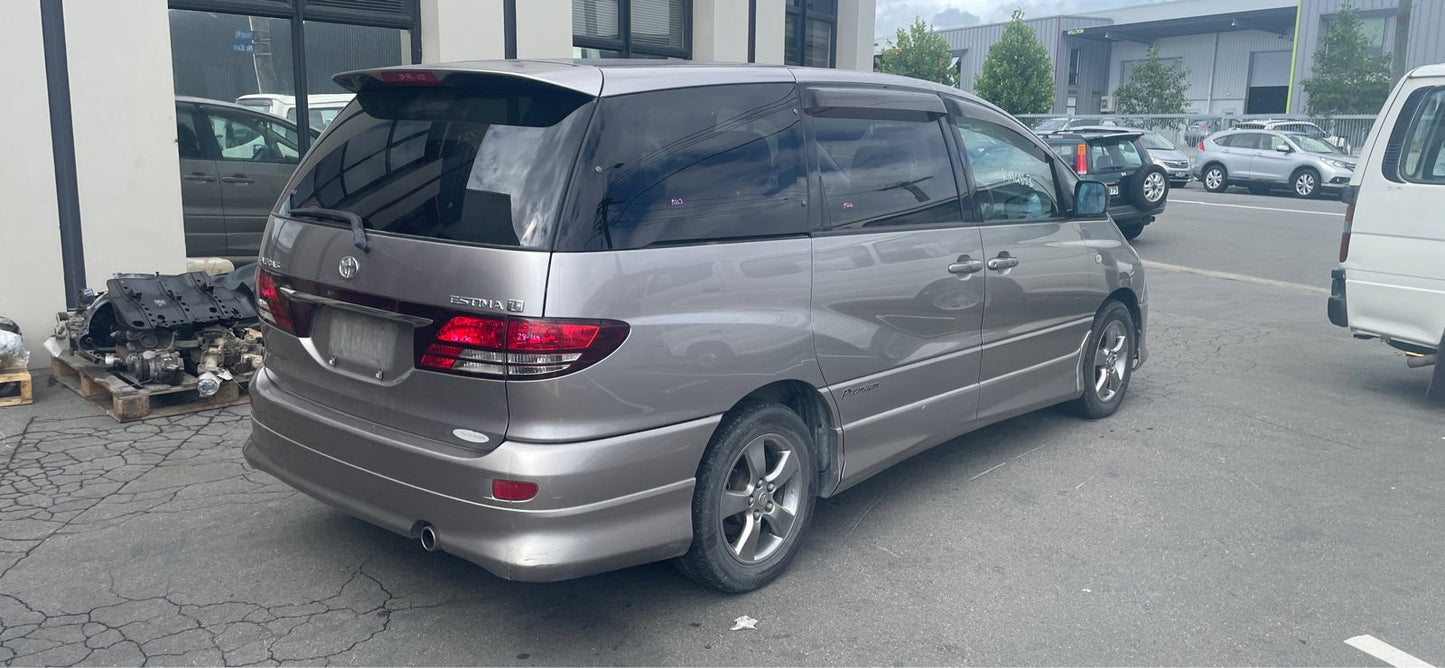 TOYOTA ESTIMA (ACR30) 2005