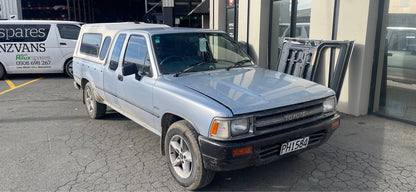 TOYOTA HILUX (RN90) 1990