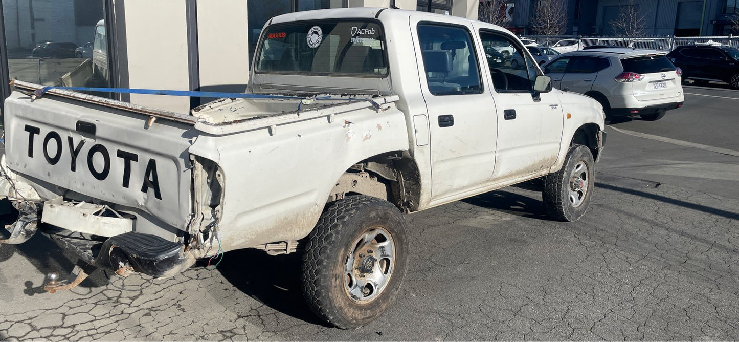 TOYOTA HILUX (LN167)  1999